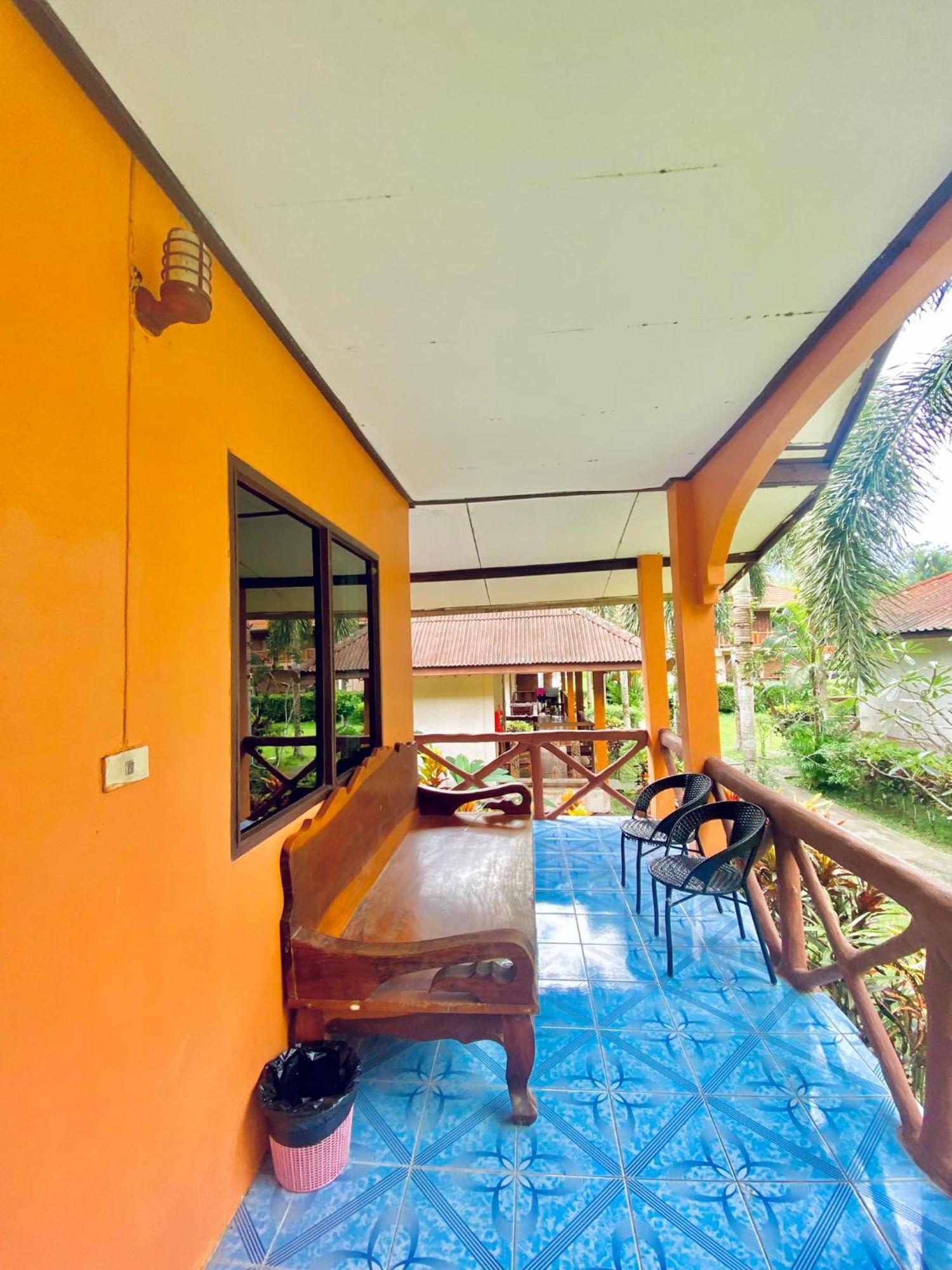 Khao Sok Nung House Hotel Khao Sok National Park Bagian luar foto