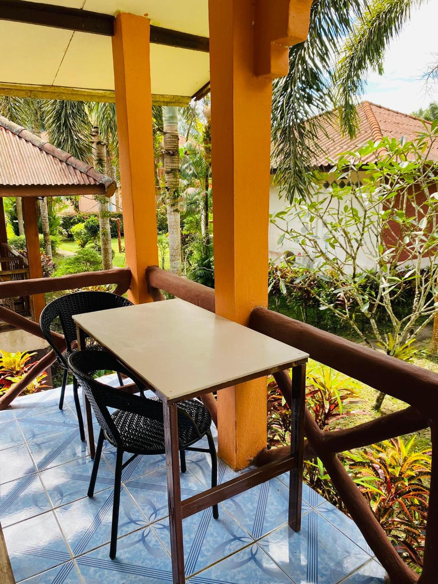 Khao Sok Nung House Hotel Khao Sok National Park Bagian luar foto