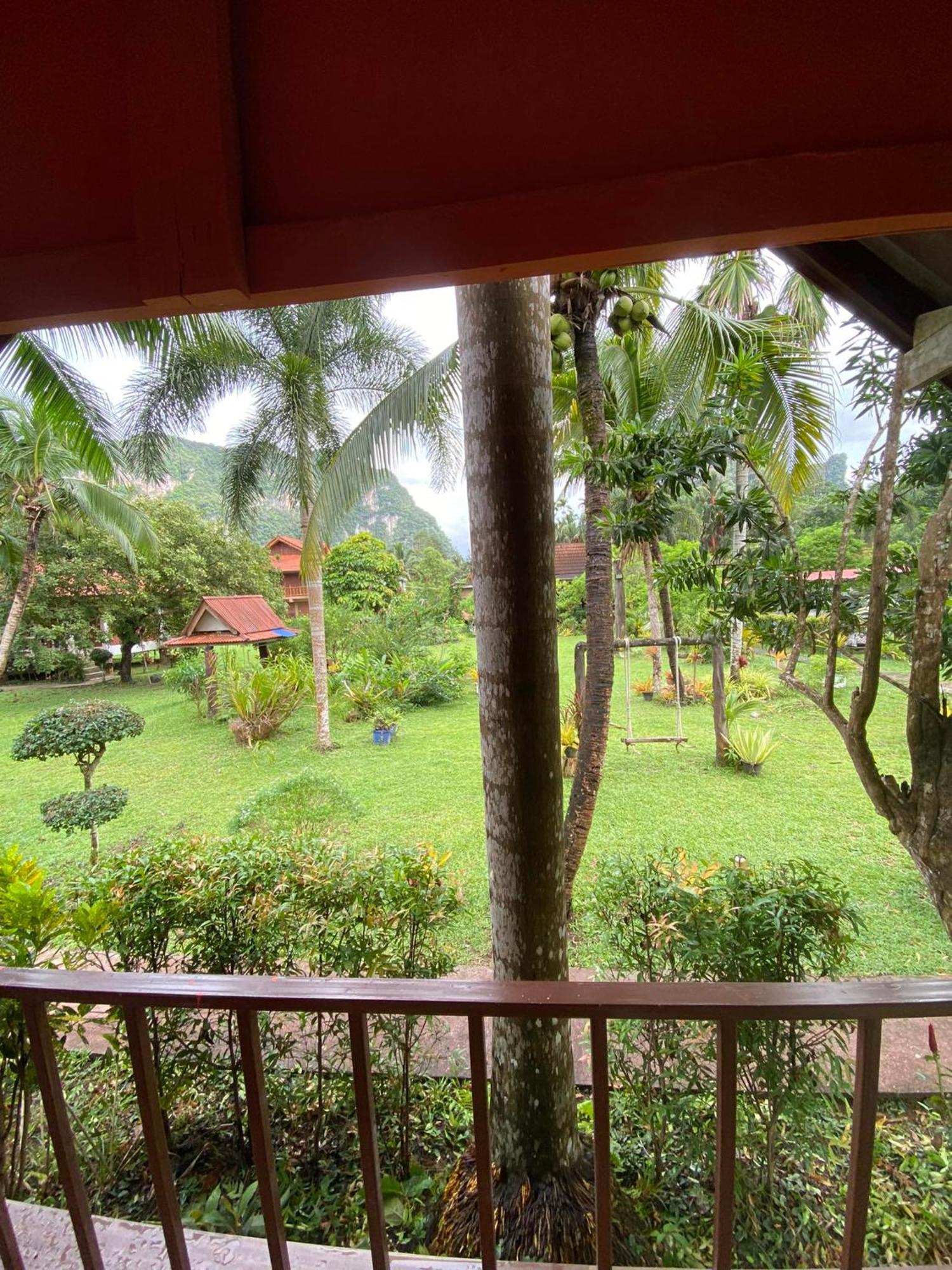 Khao Sok Nung House Hotel Khao Sok National Park Bagian luar foto