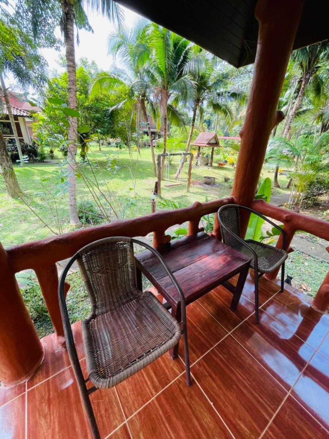 Khao Sok Nung House Hotel Khao Sok National Park Bagian luar foto