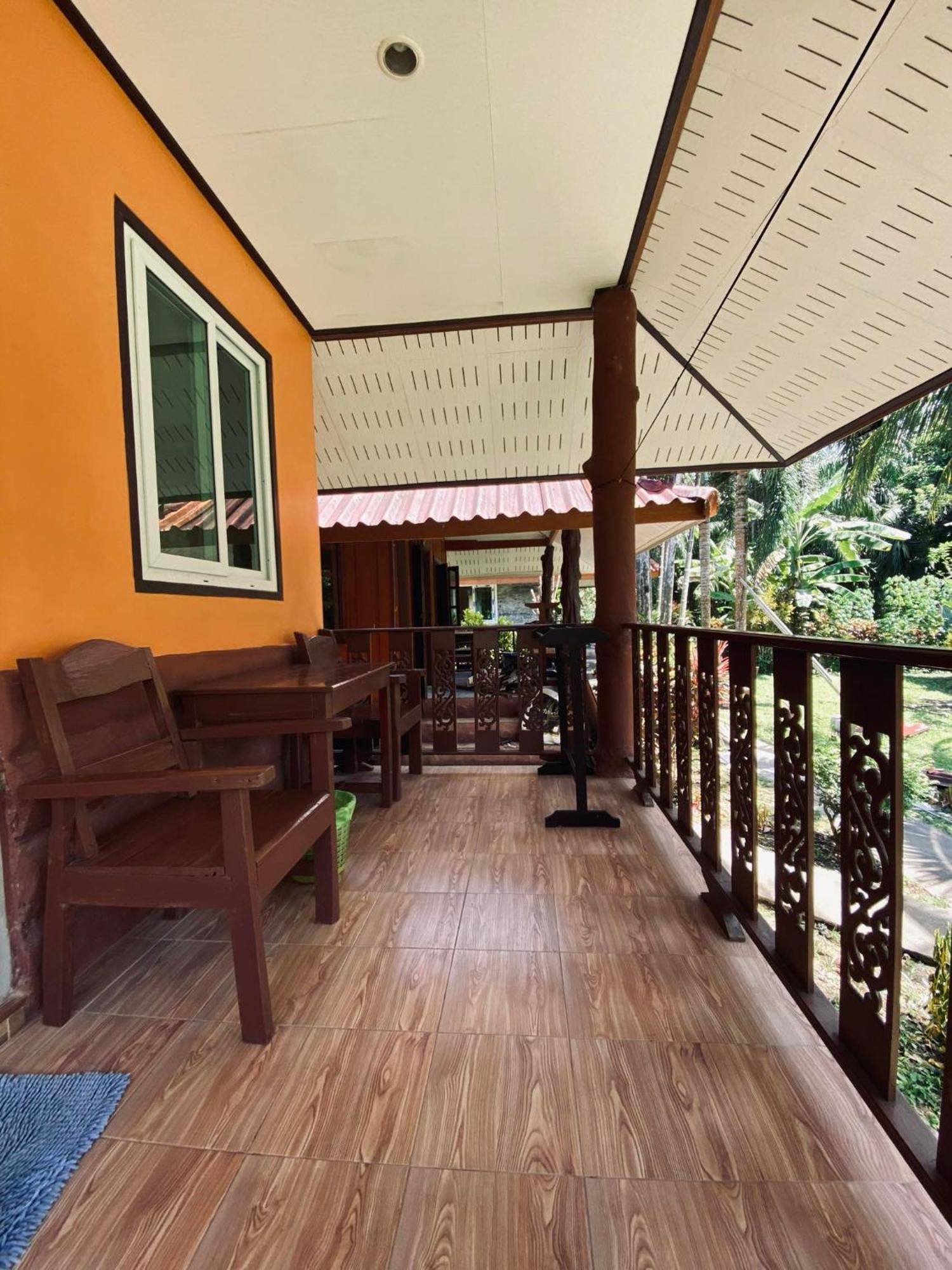 Khao Sok Nung House Hotel Khao Sok National Park Bagian luar foto