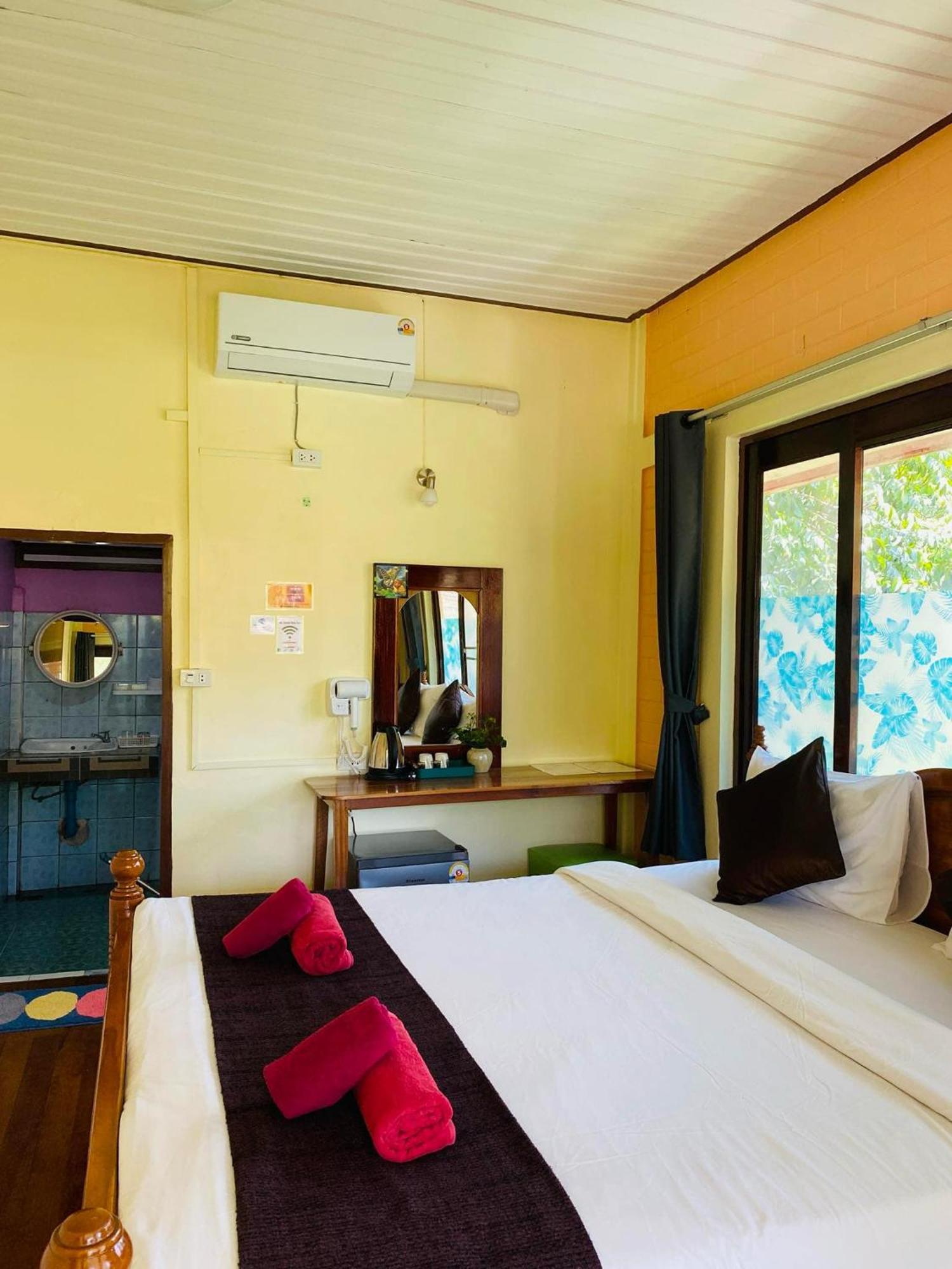 Khao Sok Nung House Hotel Khao Sok National Park Bagian luar foto
