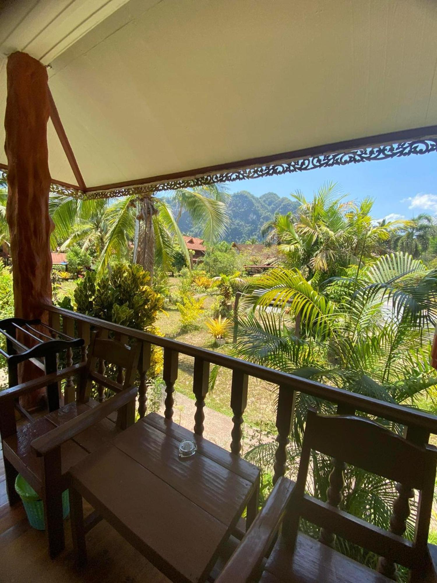 Khao Sok Nung House Hotel Khao Sok National Park Bagian luar foto