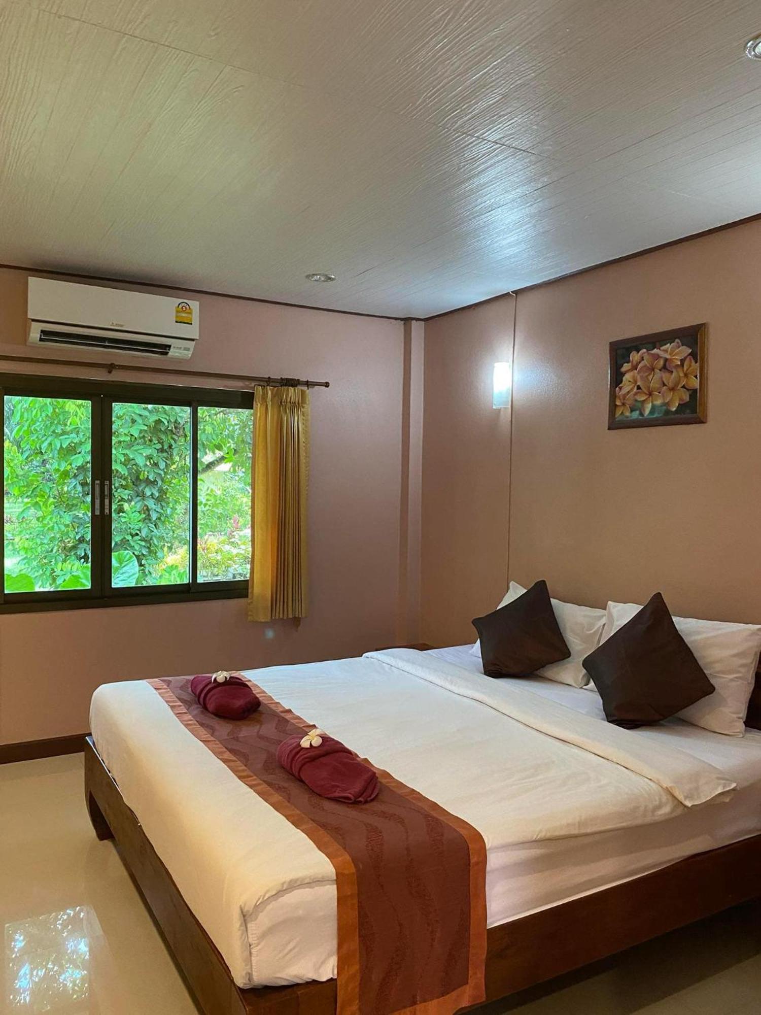 Khao Sok Nung House Hotel Khao Sok National Park Bagian luar foto